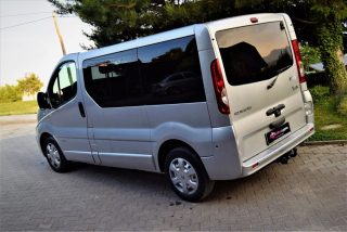 Temnenje stekel Renault Trafic